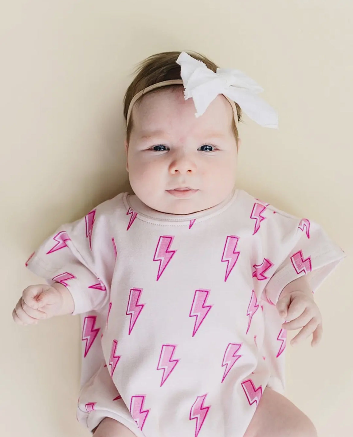 Short Sleeve Bubble Romper-Pink Bolts