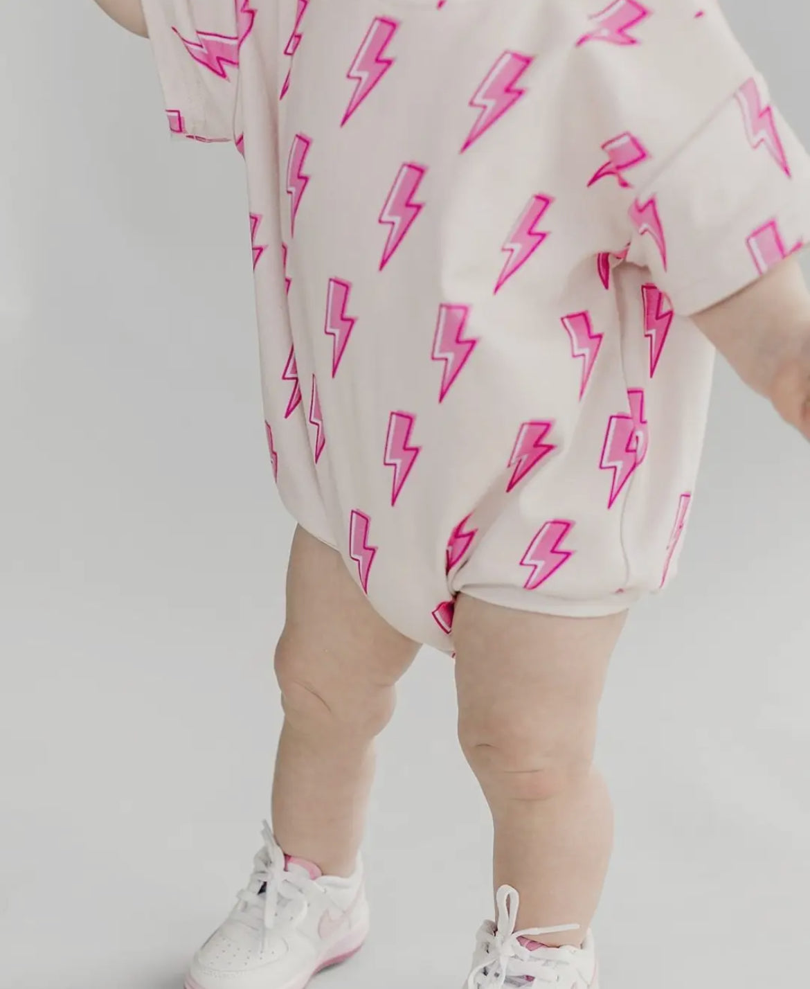 Short Sleeve Bubble Romper-Pink Bolts