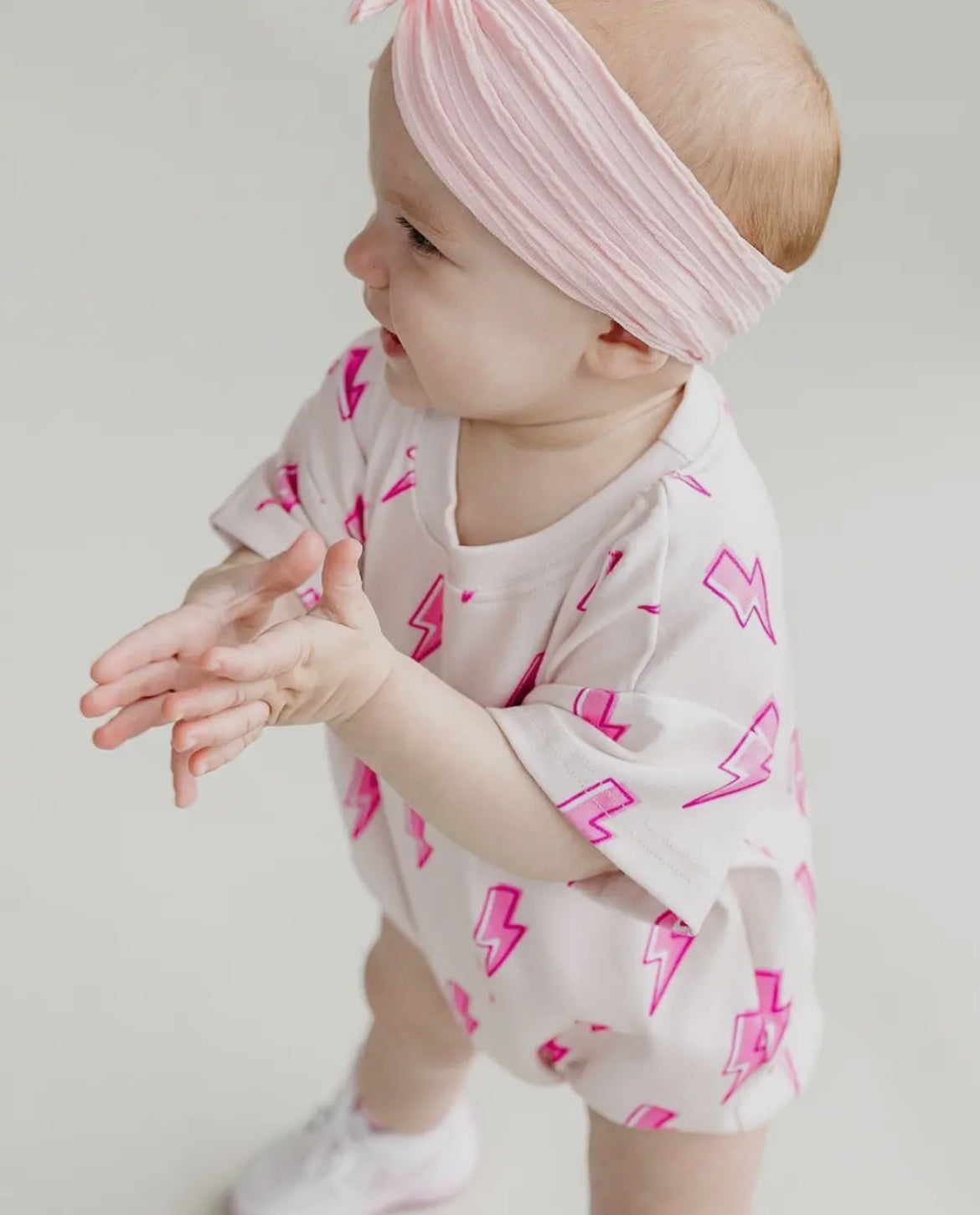 Short Sleeve Bubble Romper-Pink Bolts